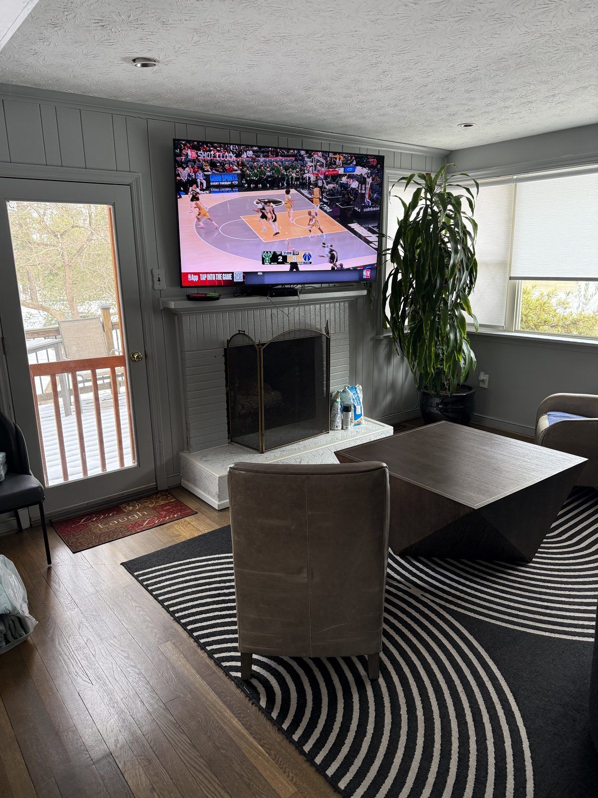 Living room with fireplace